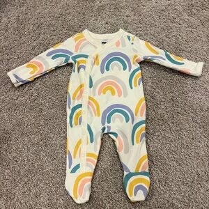 NWOT Tea Rainbow Sleeper